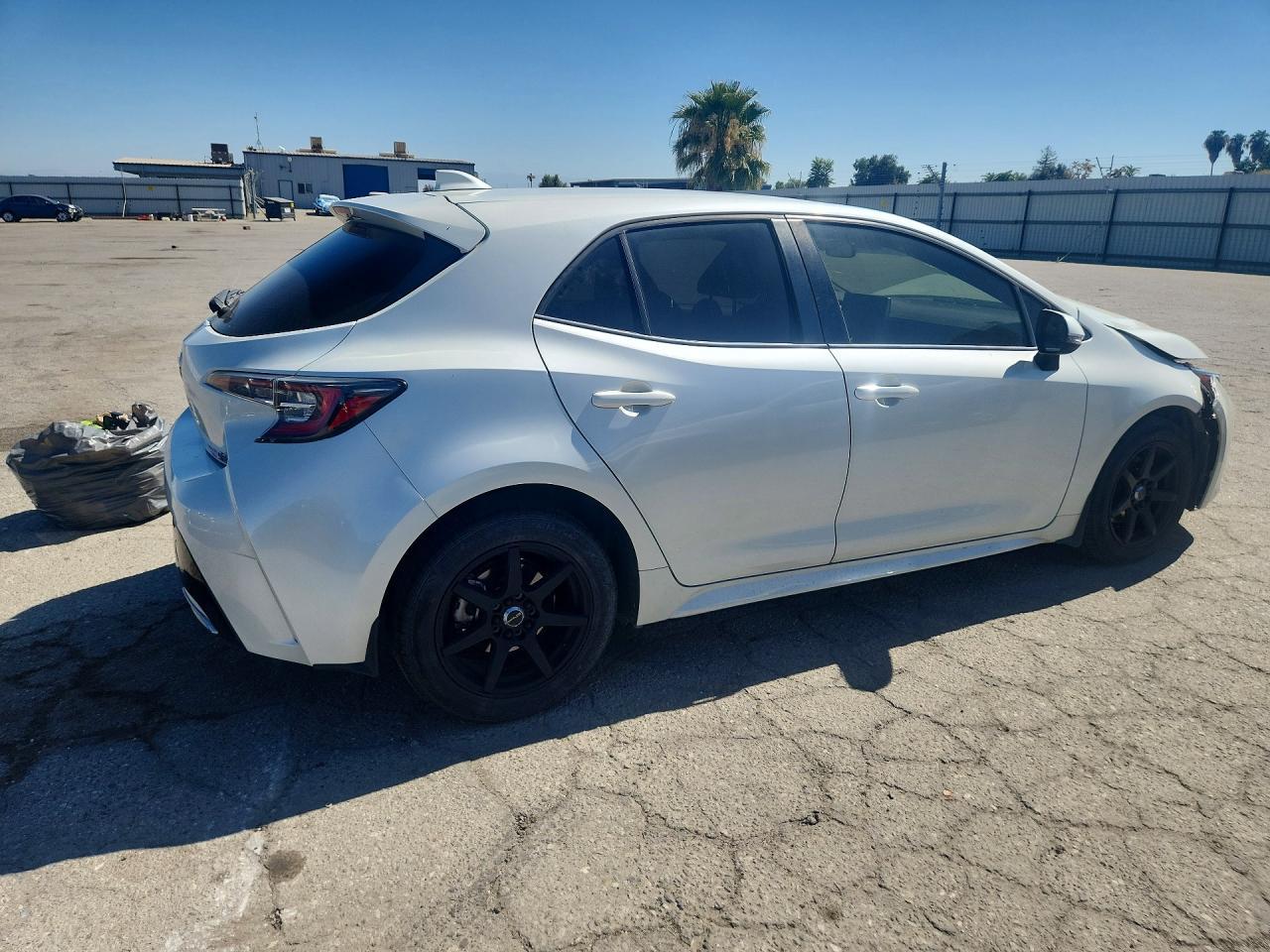 2019 Toyota Corolla Hatchback Se - Фото 3