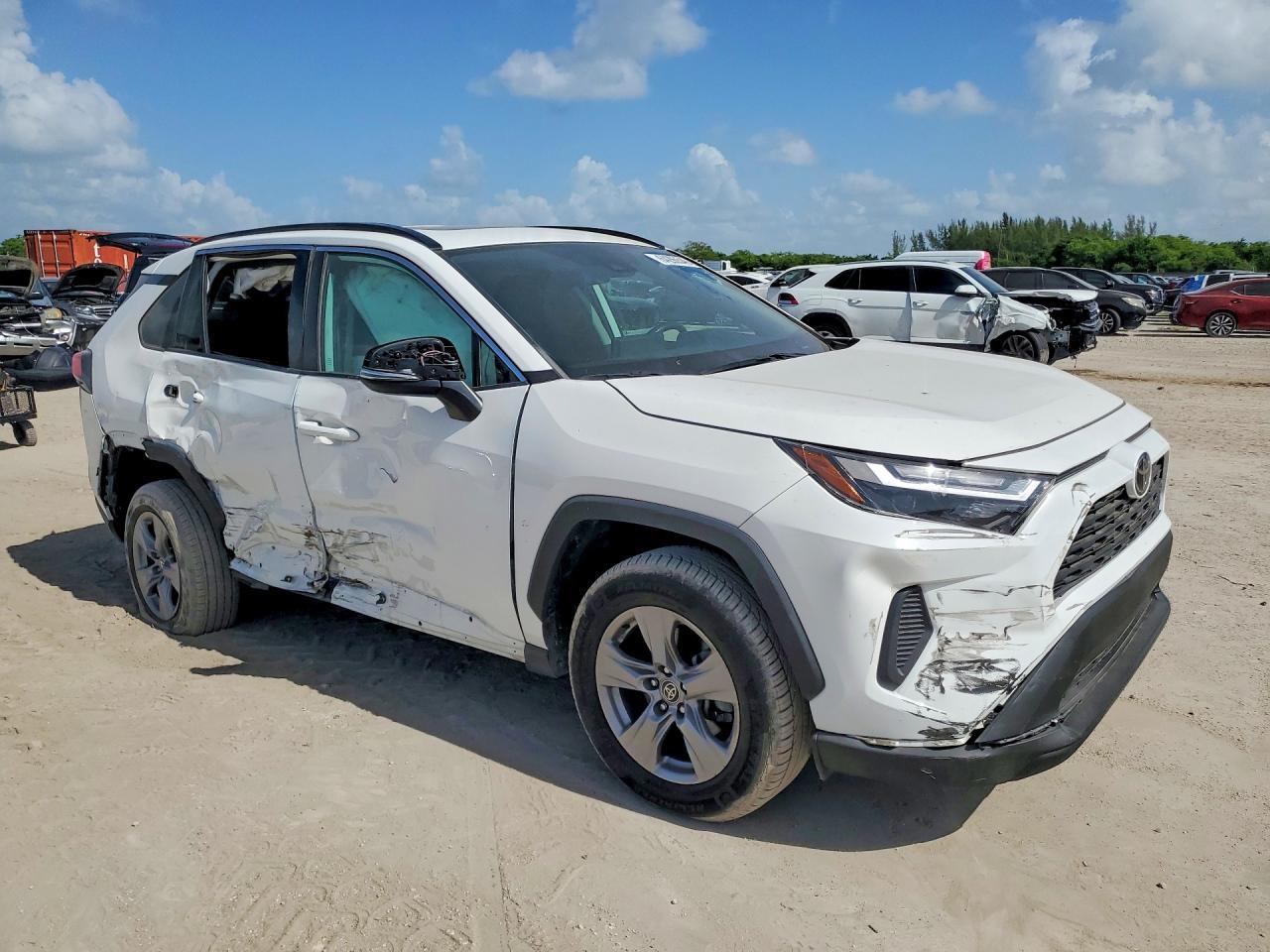 2022 Toyota Rav4 Xle - Фото 4