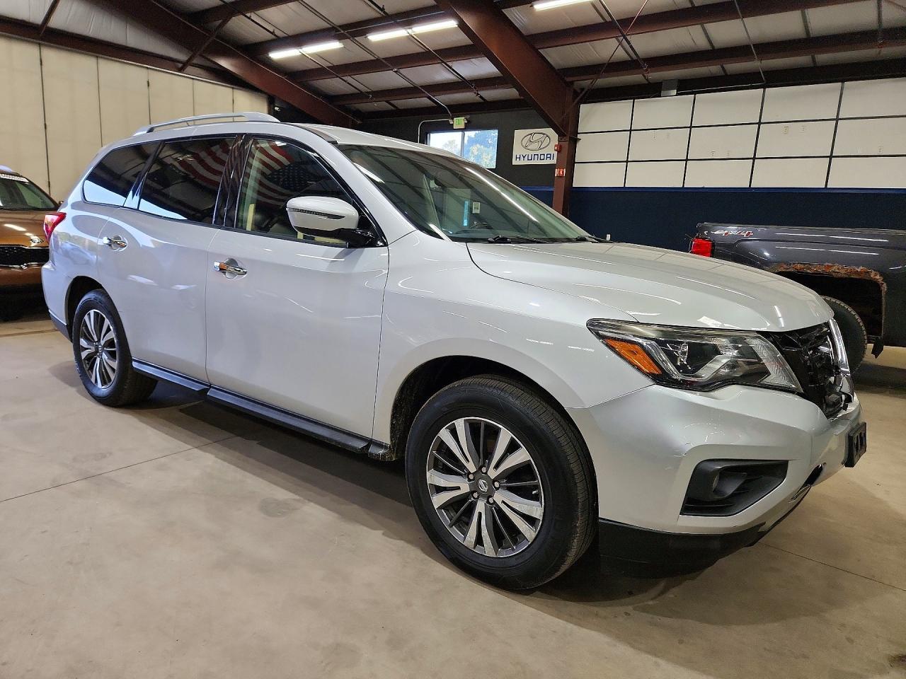 2017 Nissan Pathfinder Sv - Фото 4