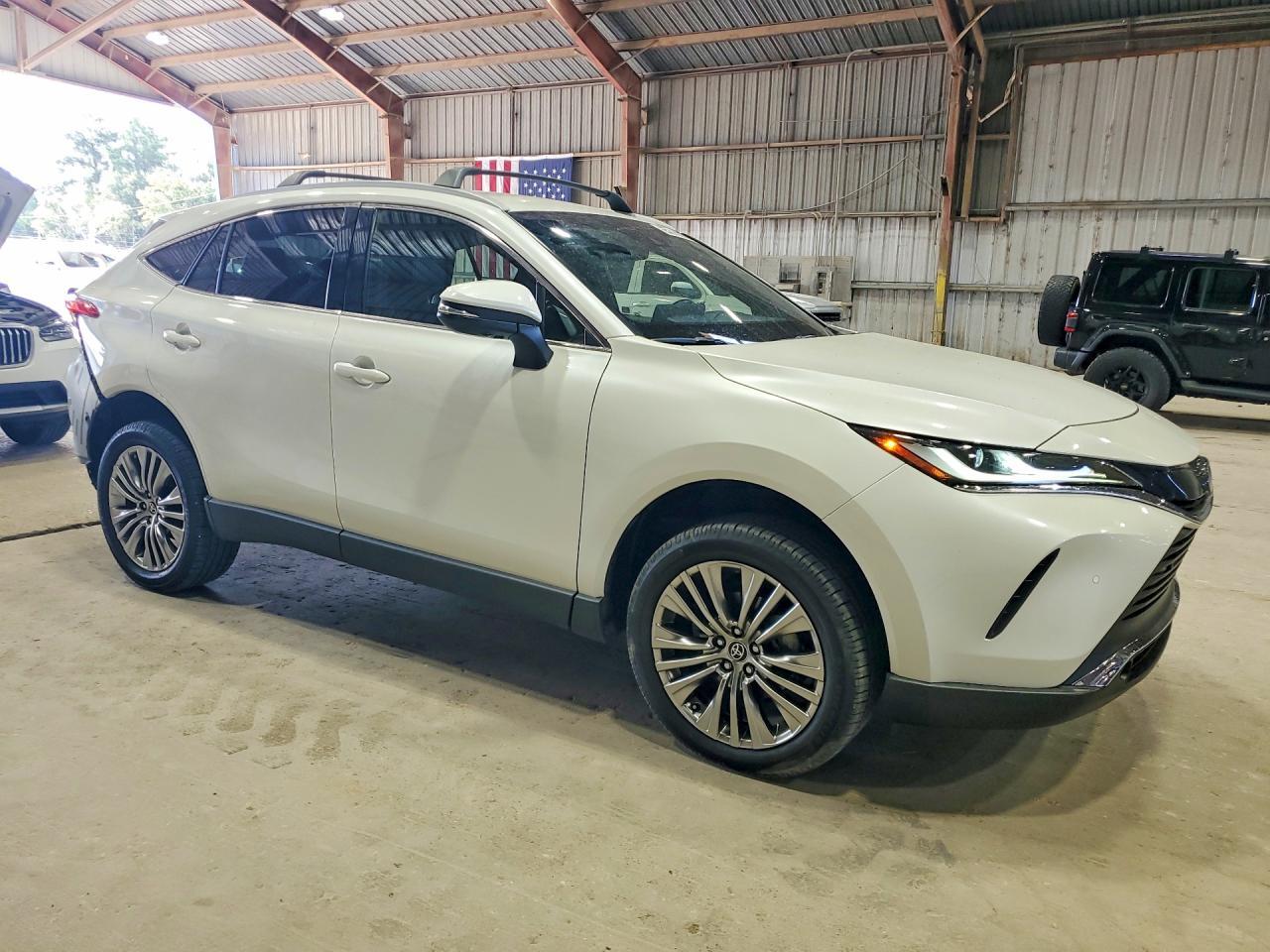 2022 Toyota Venza Limited - Фото 4