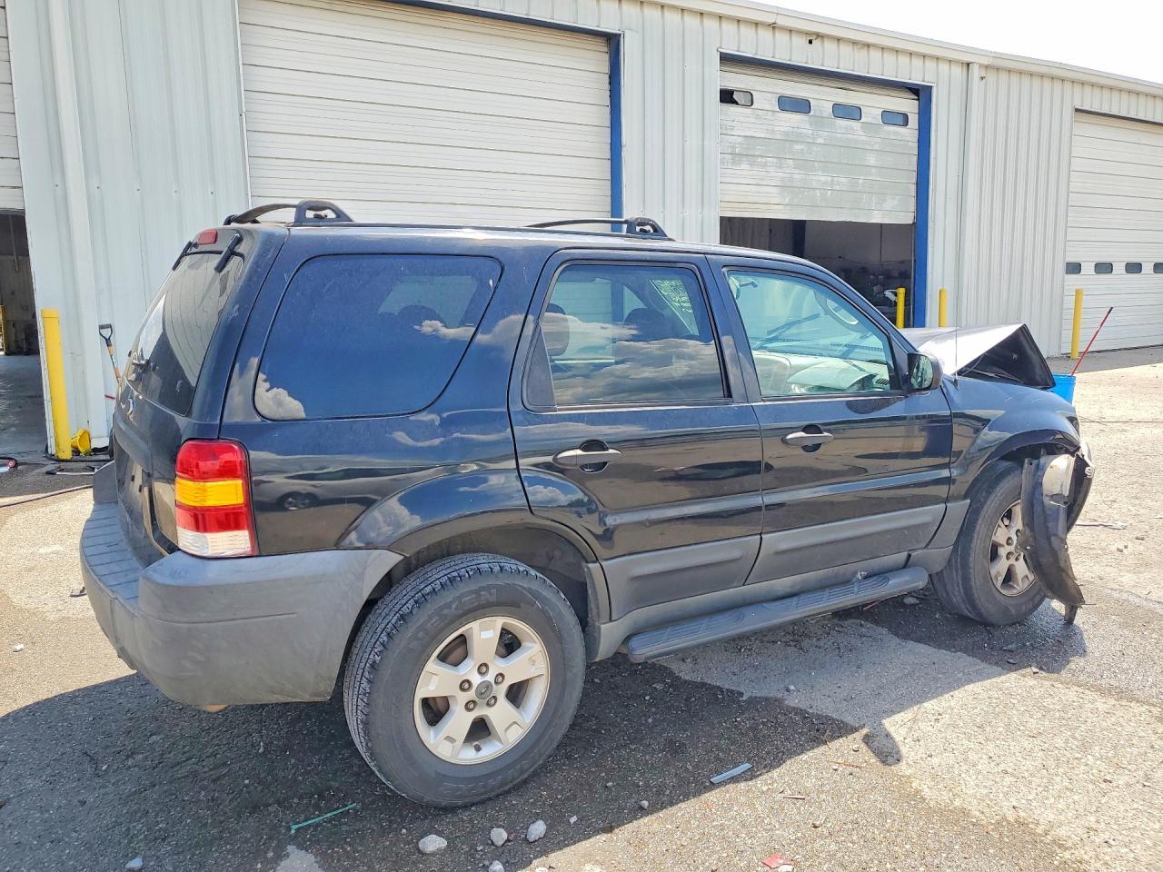 2005 Ford Escape Xlt - Image 3