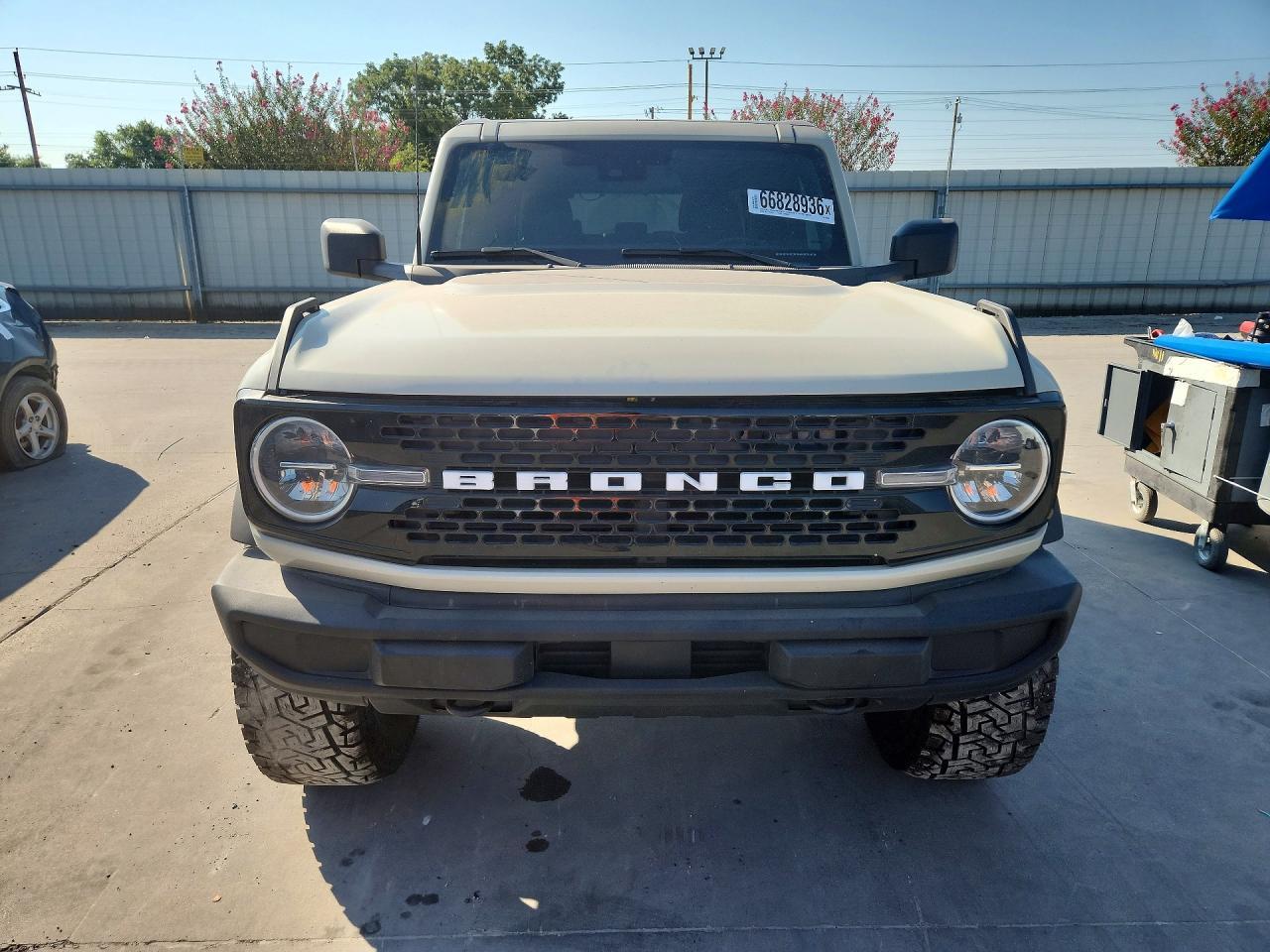 2025 Ford Bronco Big Bend - Image 5