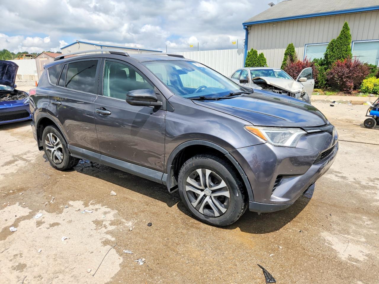 2017 Toyota Rav4 Le - Фото 4