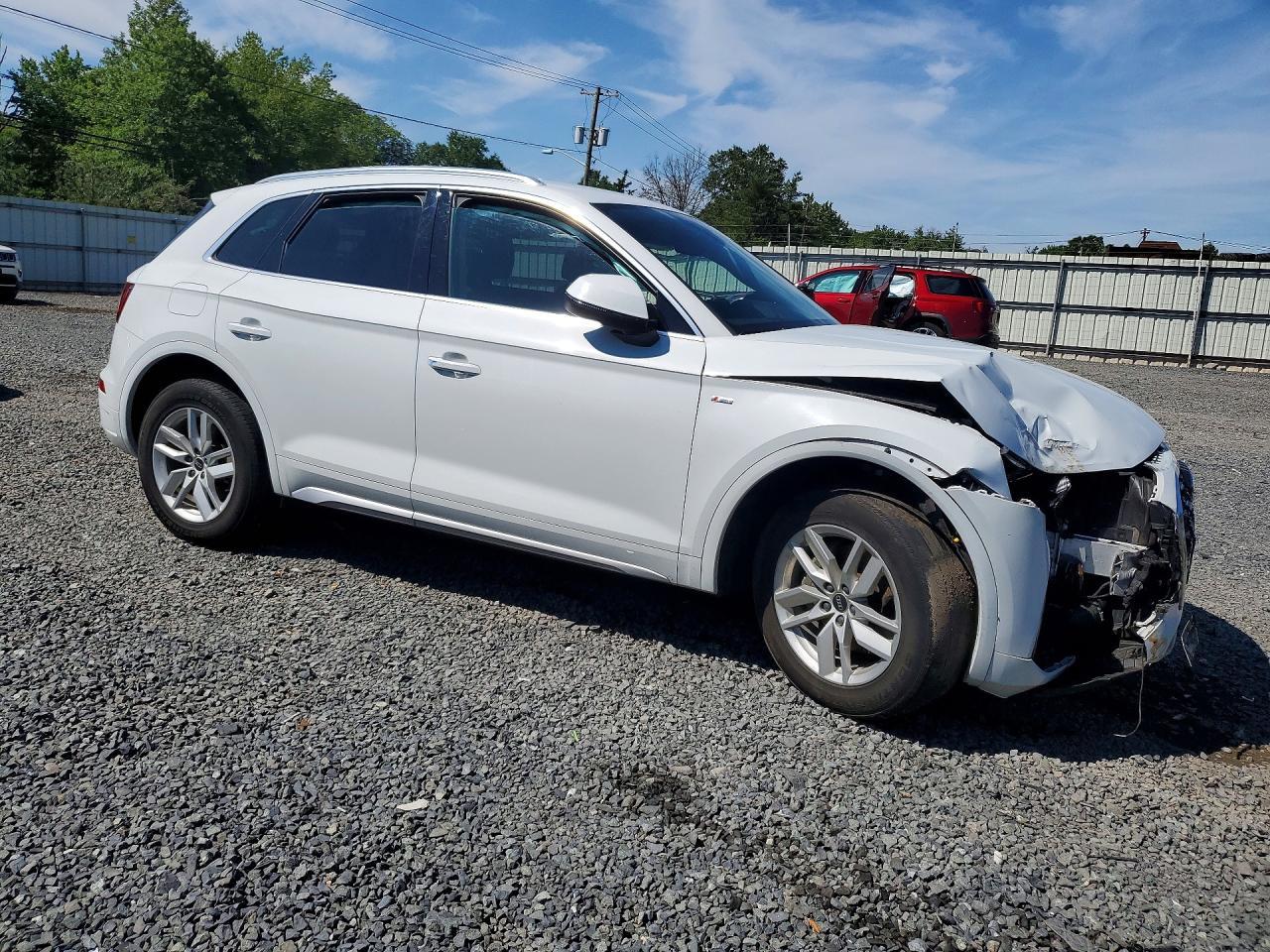 2022 Audi Q5 Premium 45 - Image 4
