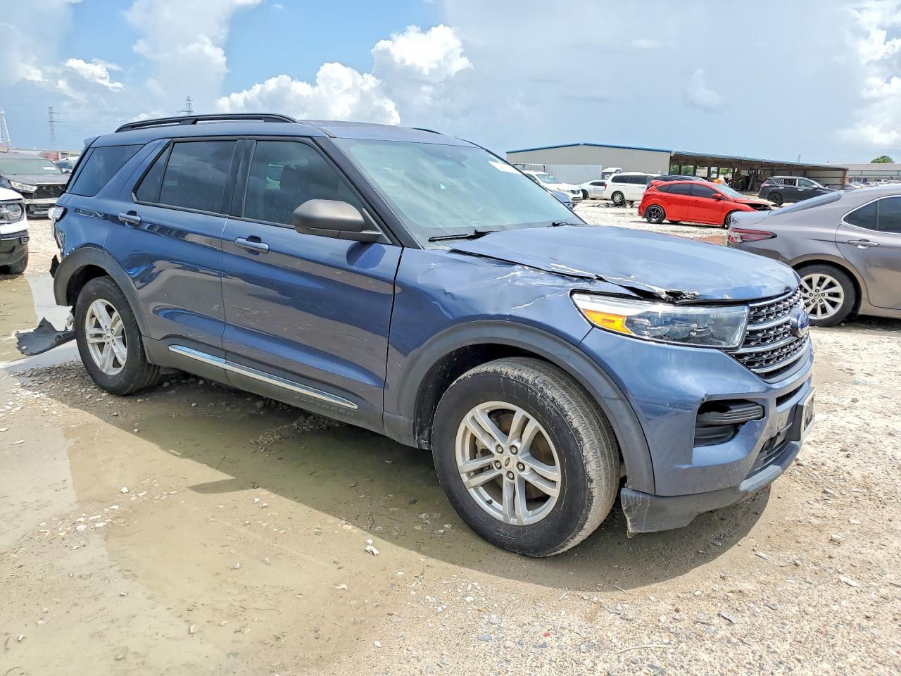2021 Ford Explorer Xlt - Image 4