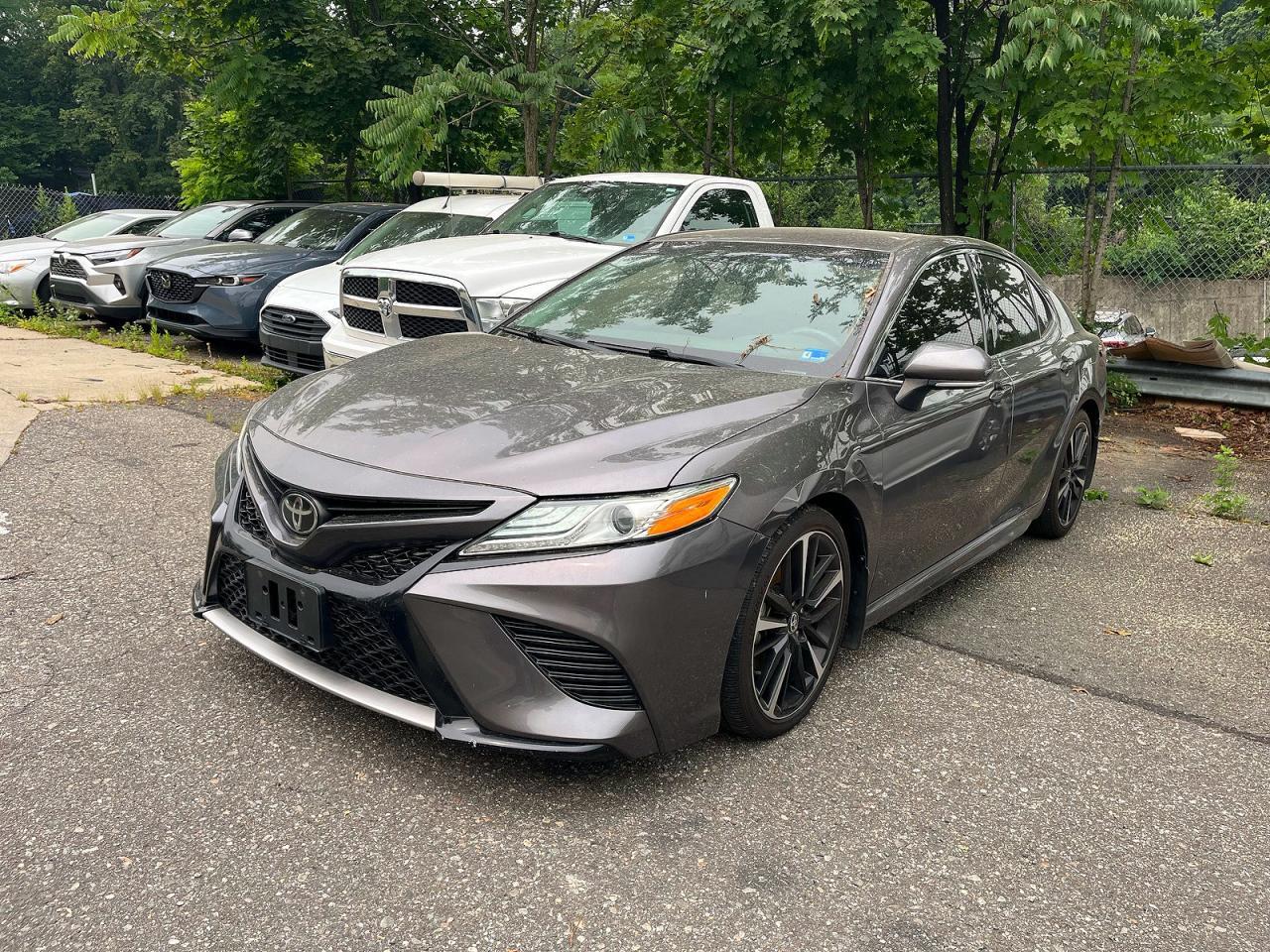 2020 Toyota Camry Xse - Image 2