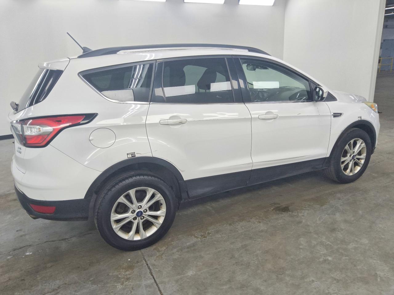 2018 Ford Escape Sel - Фото 3