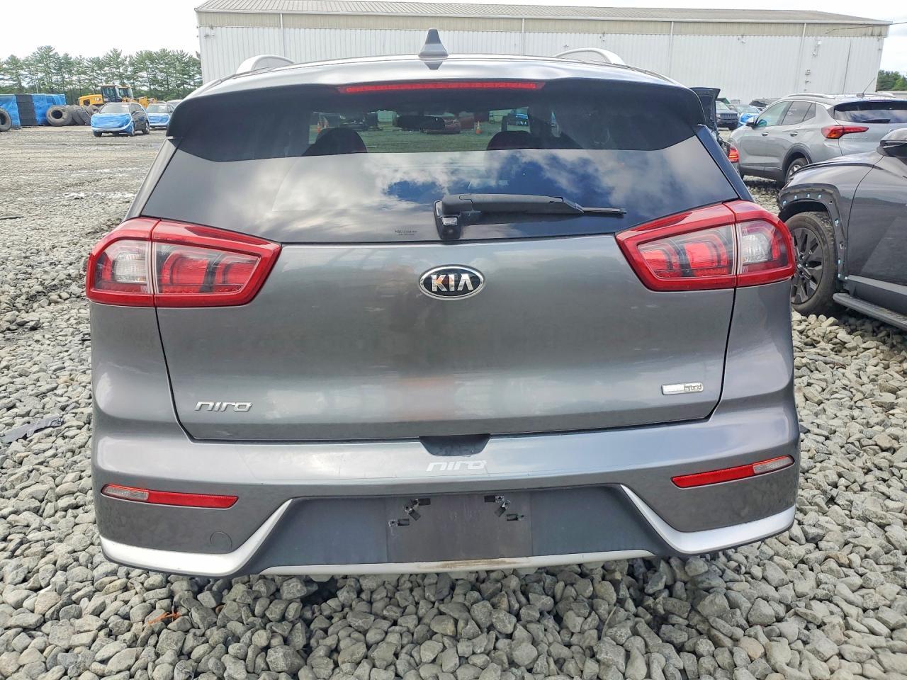 2017 Kia Niro Ex - Фото 6