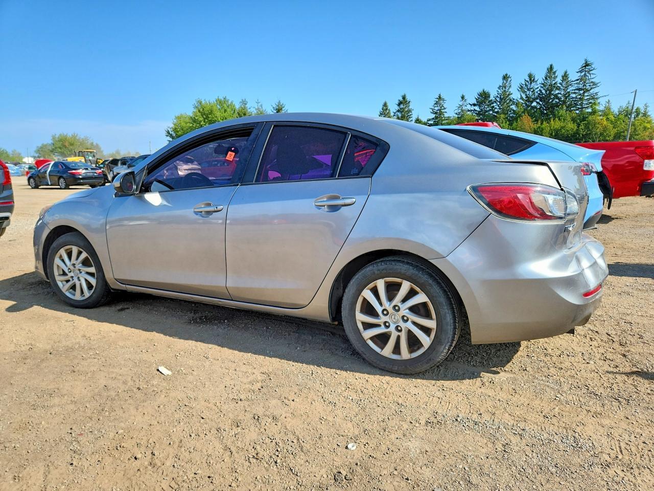 2012 Mazda 3 I - Image 2