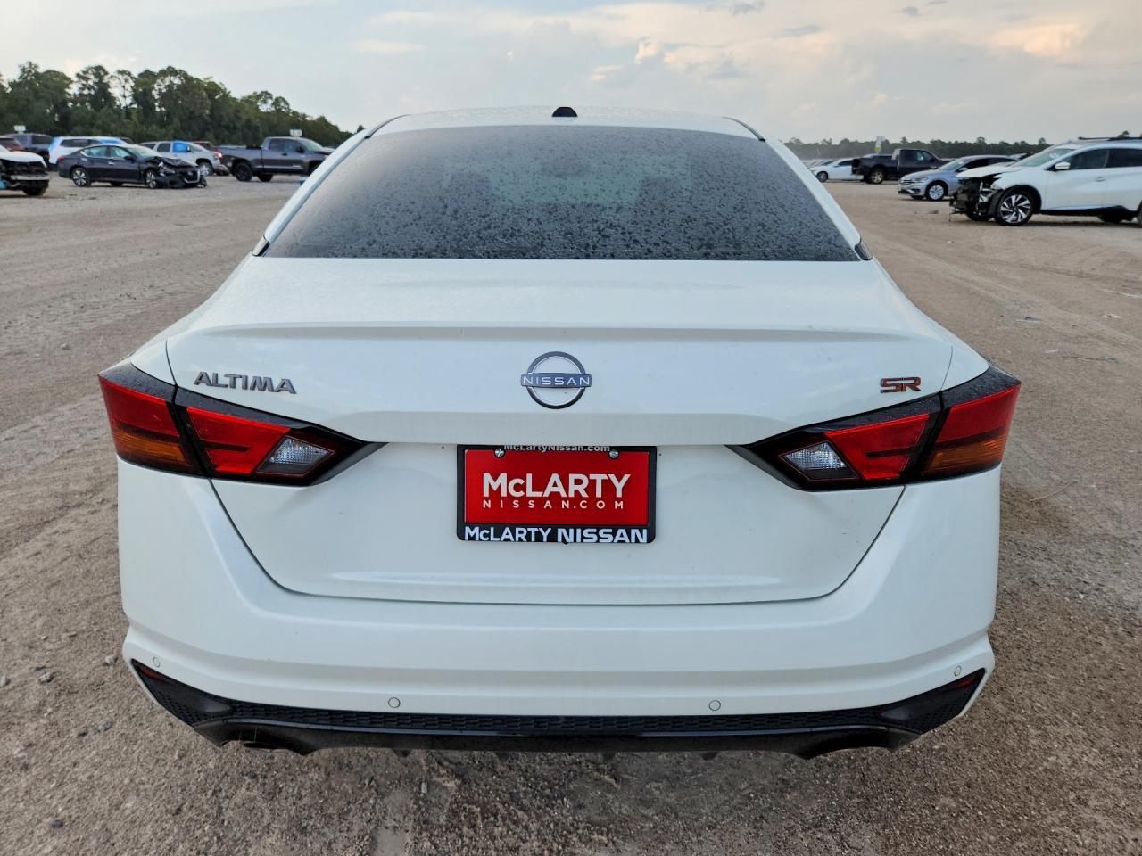 2026 Nissan Altima Sr - Фото 6