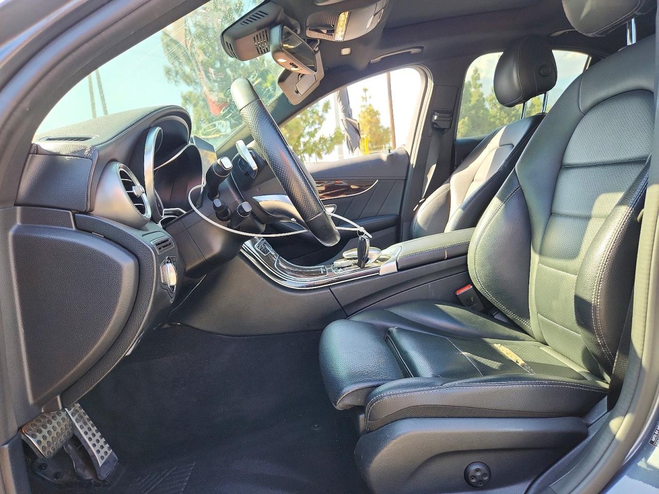 2015 Mercedes-Benz C 400 4Matic - Image 7