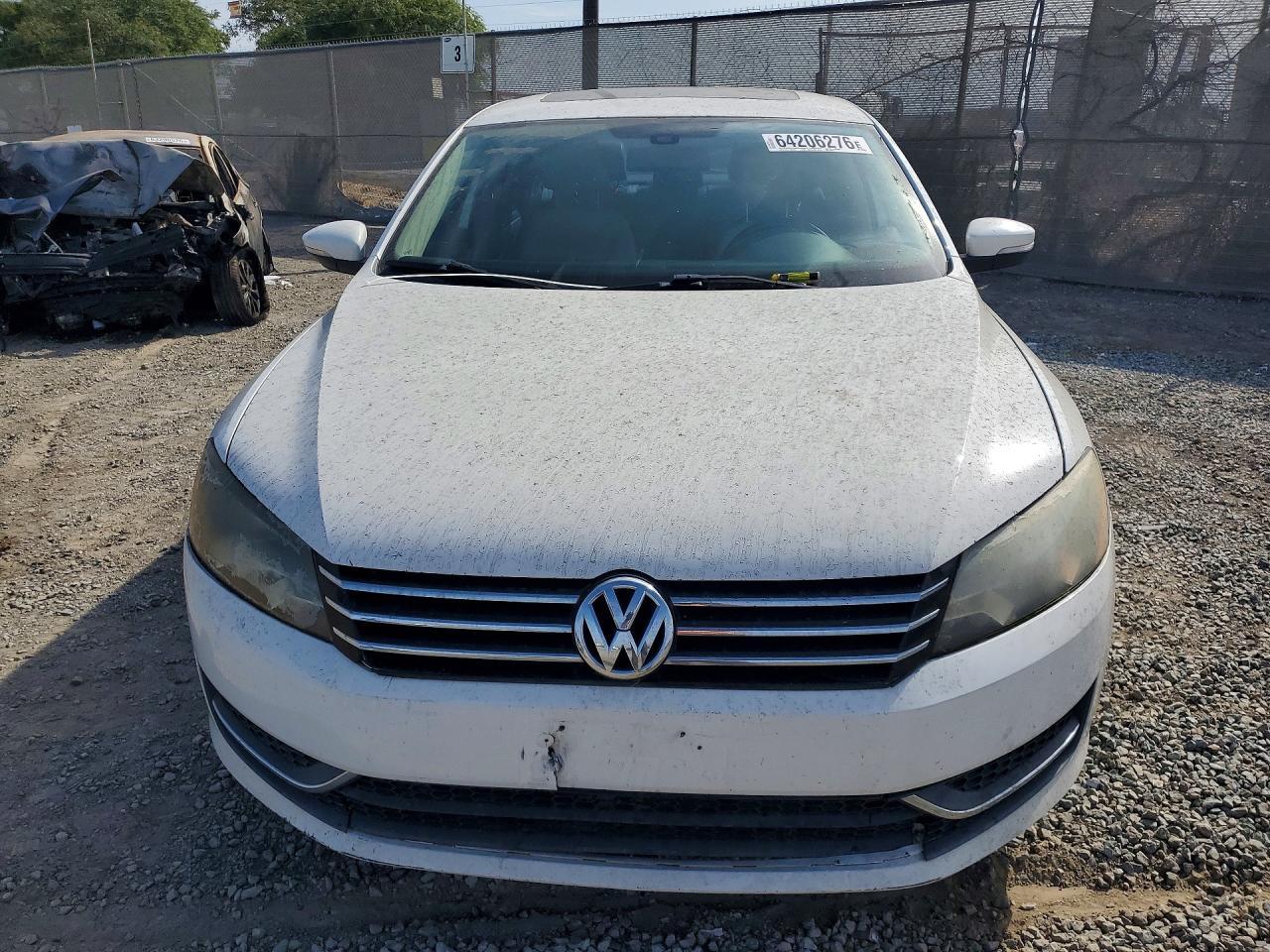 2012 Volkswagen Passat Se - Image 5