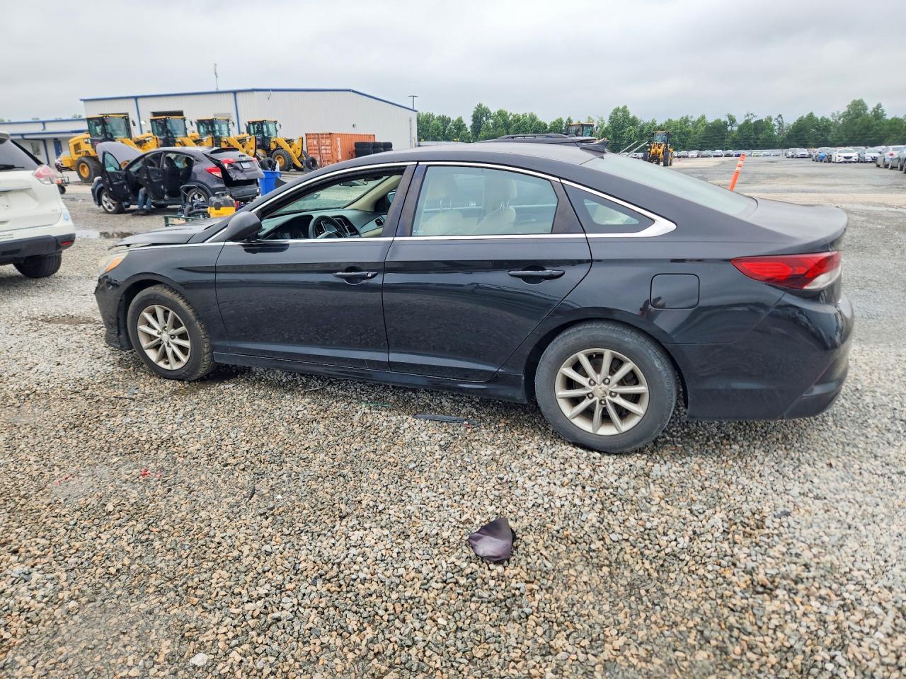2018 Hyundai Sonata Se - Фото 2
