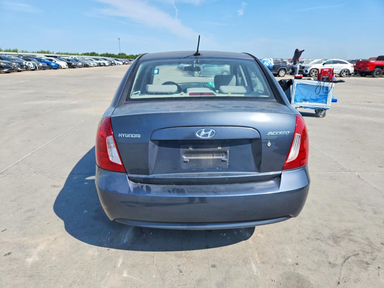 2008 Hyundai Accent Gls - Фото 6