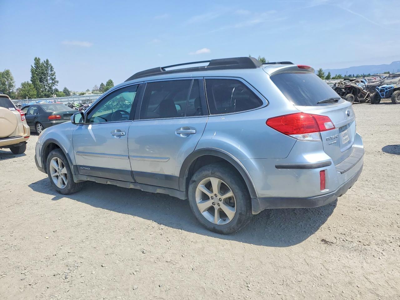 2013 Subaru Outback 2.5I Premium - Image 2
