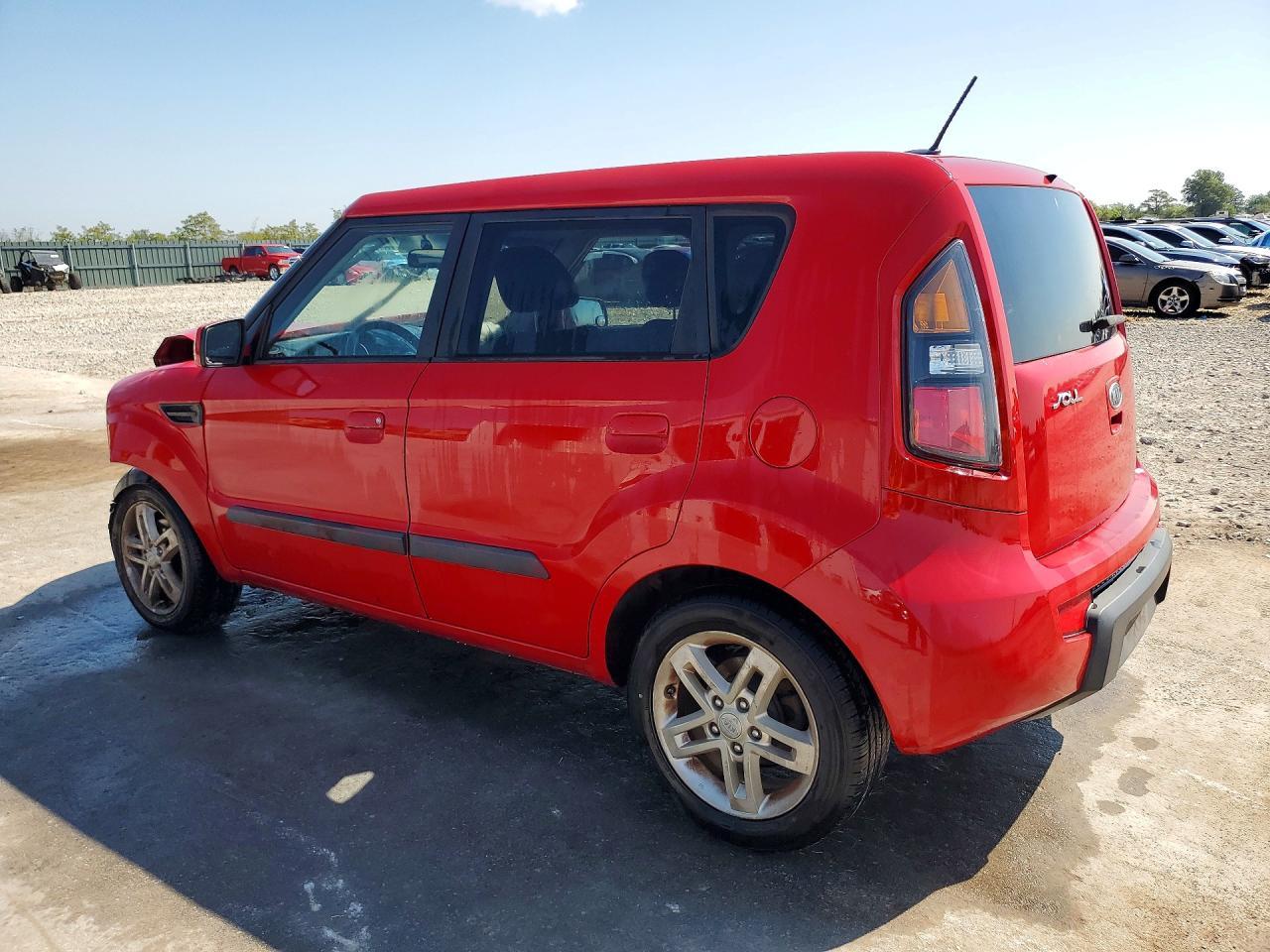 2010 Kia Soul + - Фото 2