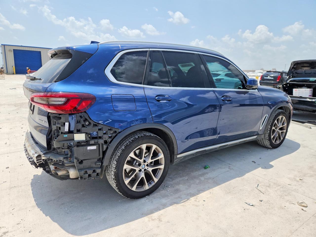 2023 BMW X5 Sdrive 40I - Фото 3
