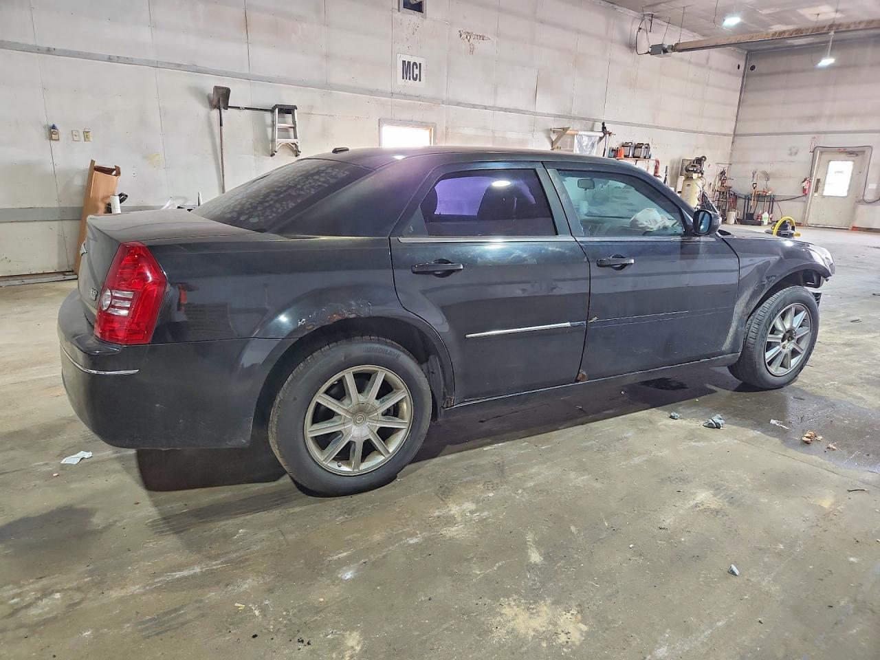 2009 Chrysler 300 Touring - Фото 3
