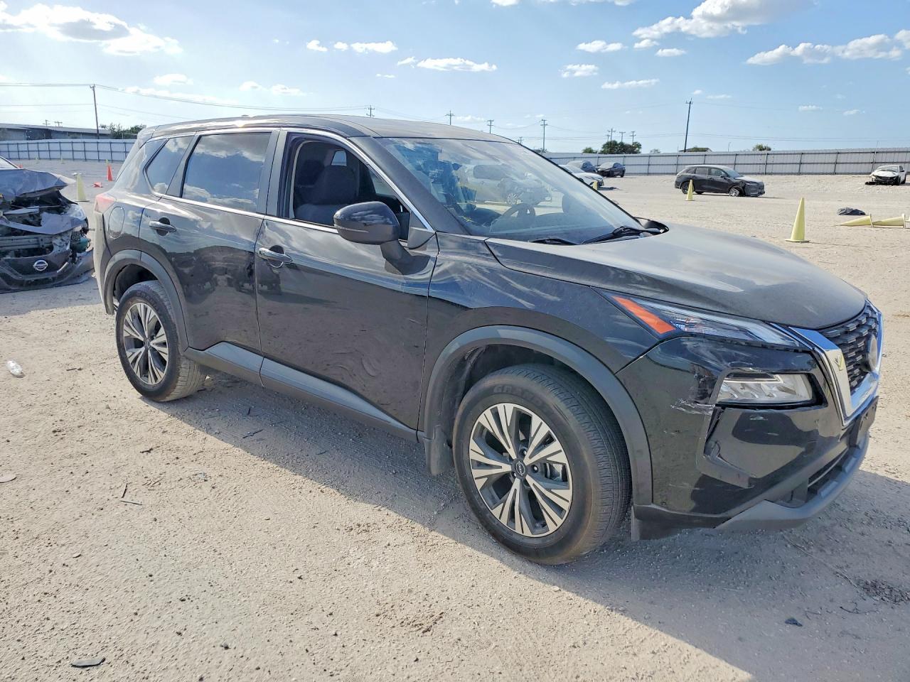 2023 Nissan Rogue Sv - Фото 4