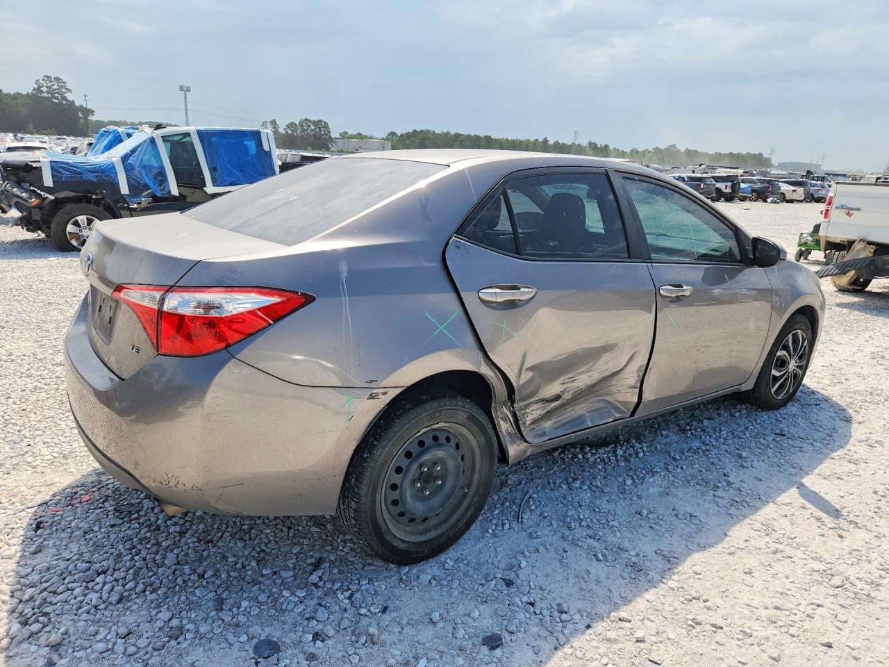 2016 Toyota Corolla Le - Image 3