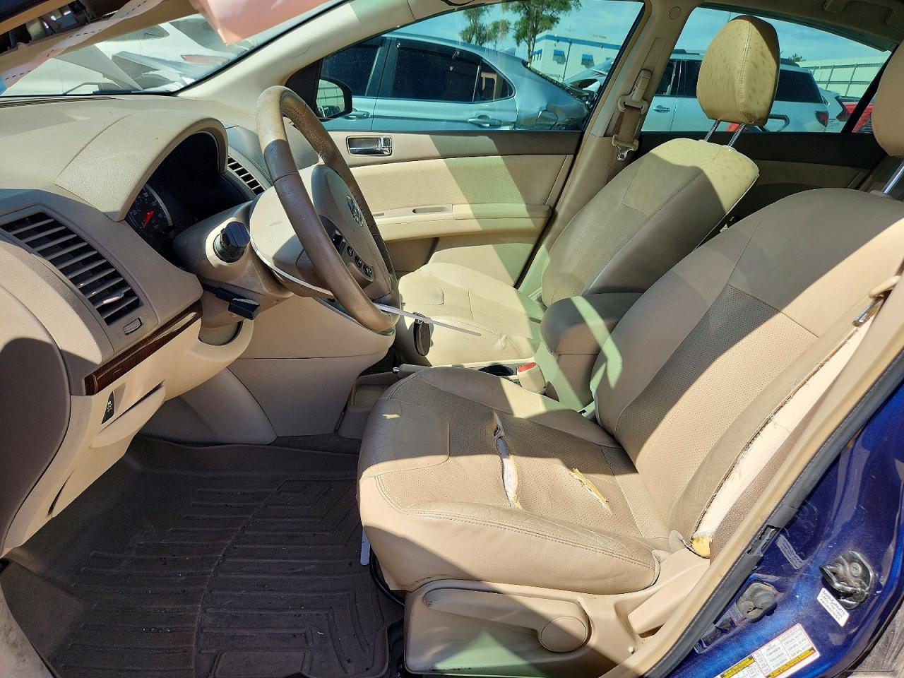 2012 Nissan Sentra 2.0 - Image 7