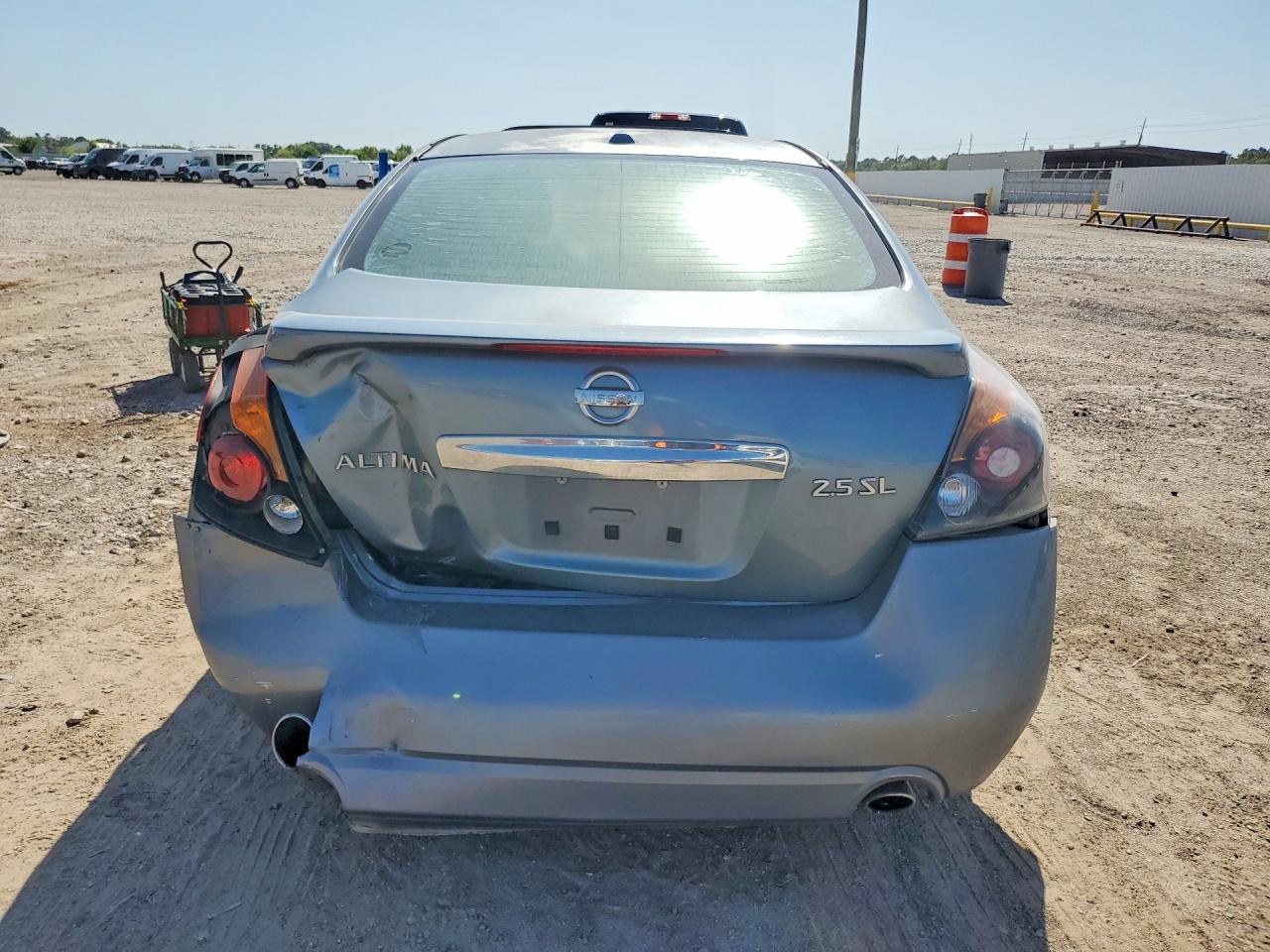 2010 Nissan Altima 2.5 - Фото 6
