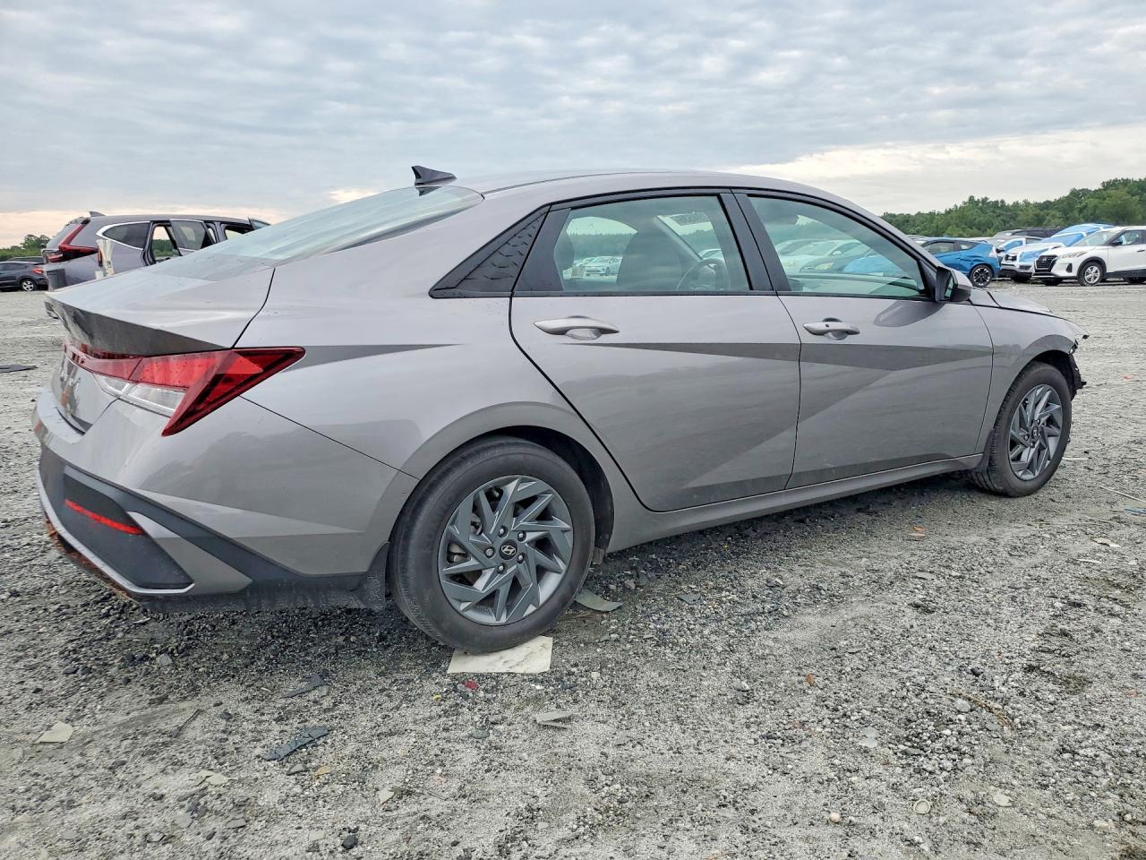 2024 Hyundai Elantra Sel - Фото 3
