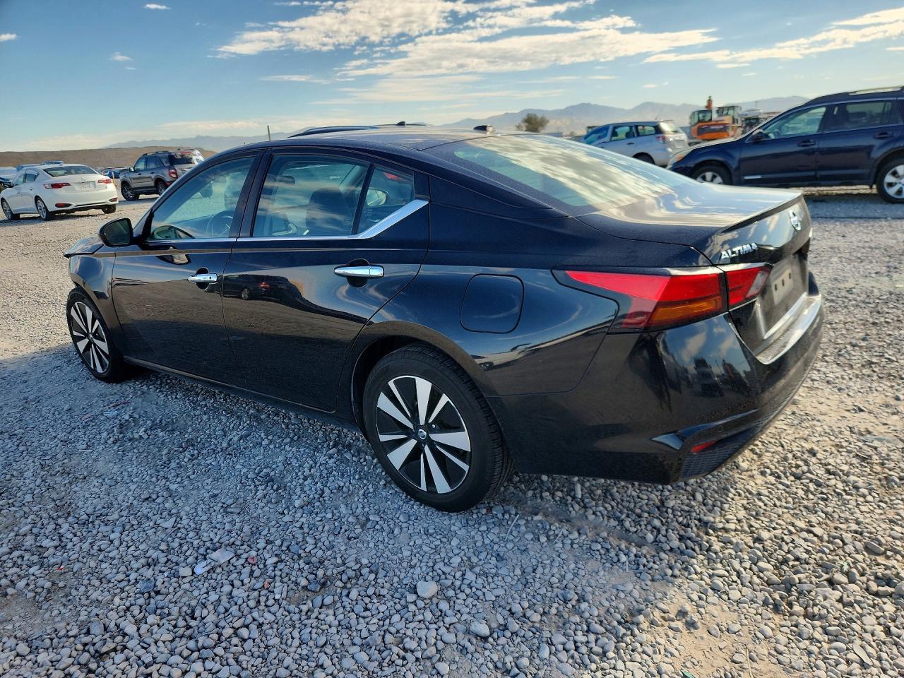 2021 Nissan Altima Sv - Фото 2