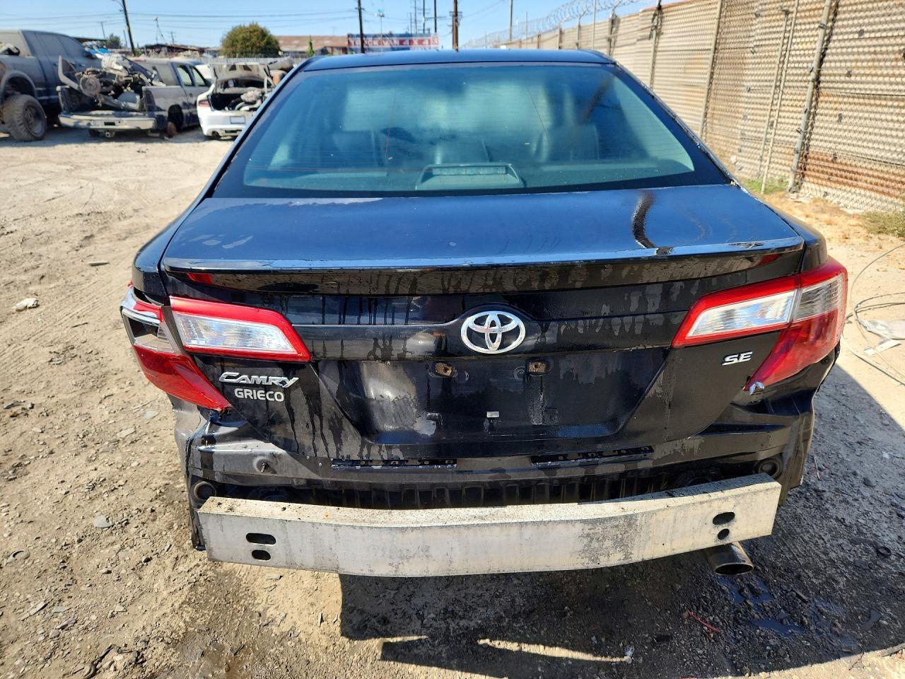 2014 Toyota Camry Se - Фото 6