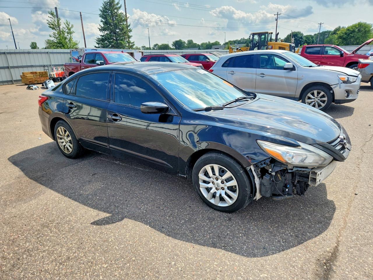 2016 Nissan Altima 2.5 S - Фото 4