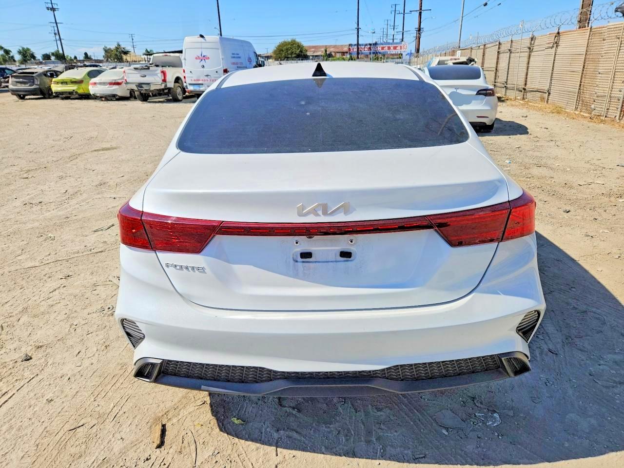 2024 Kia Forte Lxs - Image 6