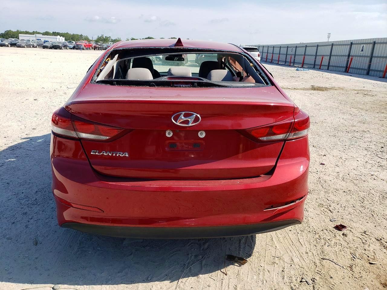2017 Hyundai Elantra Se - Image 6