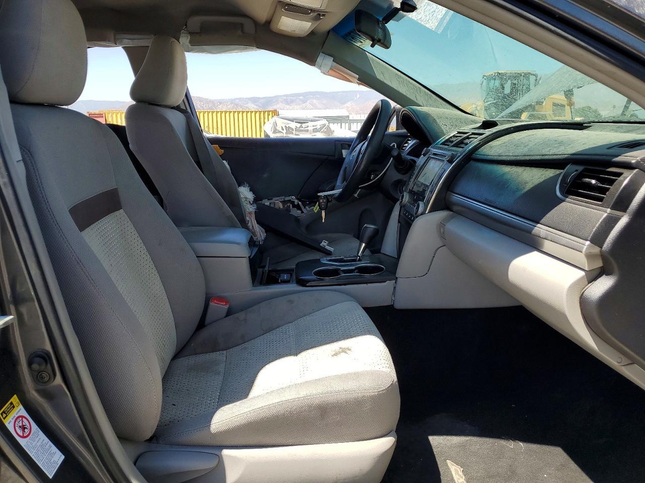 2012 Toyota Camry Le - Фото 7