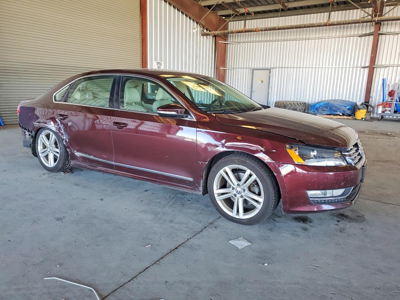 2012 Volkswagen Passat Sel - Фото 4