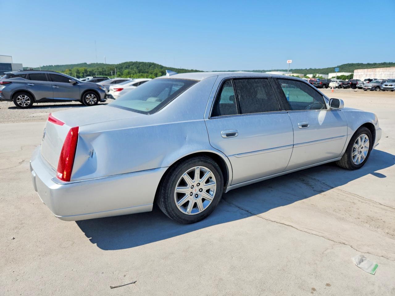 2009 Cadillac Dts - Image 3