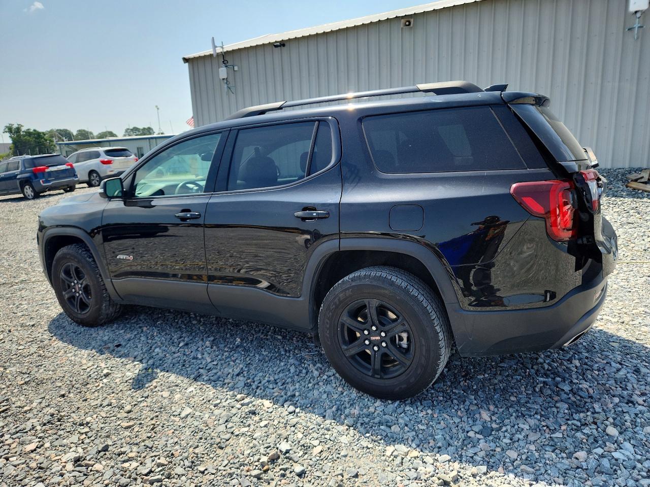 2022 GMC Acadia At4 - Image 2