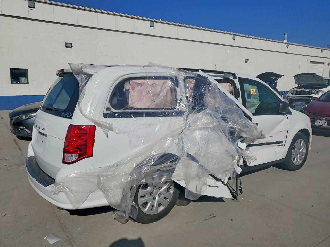 2014 Dodge Grand Caravan Se - Image 3