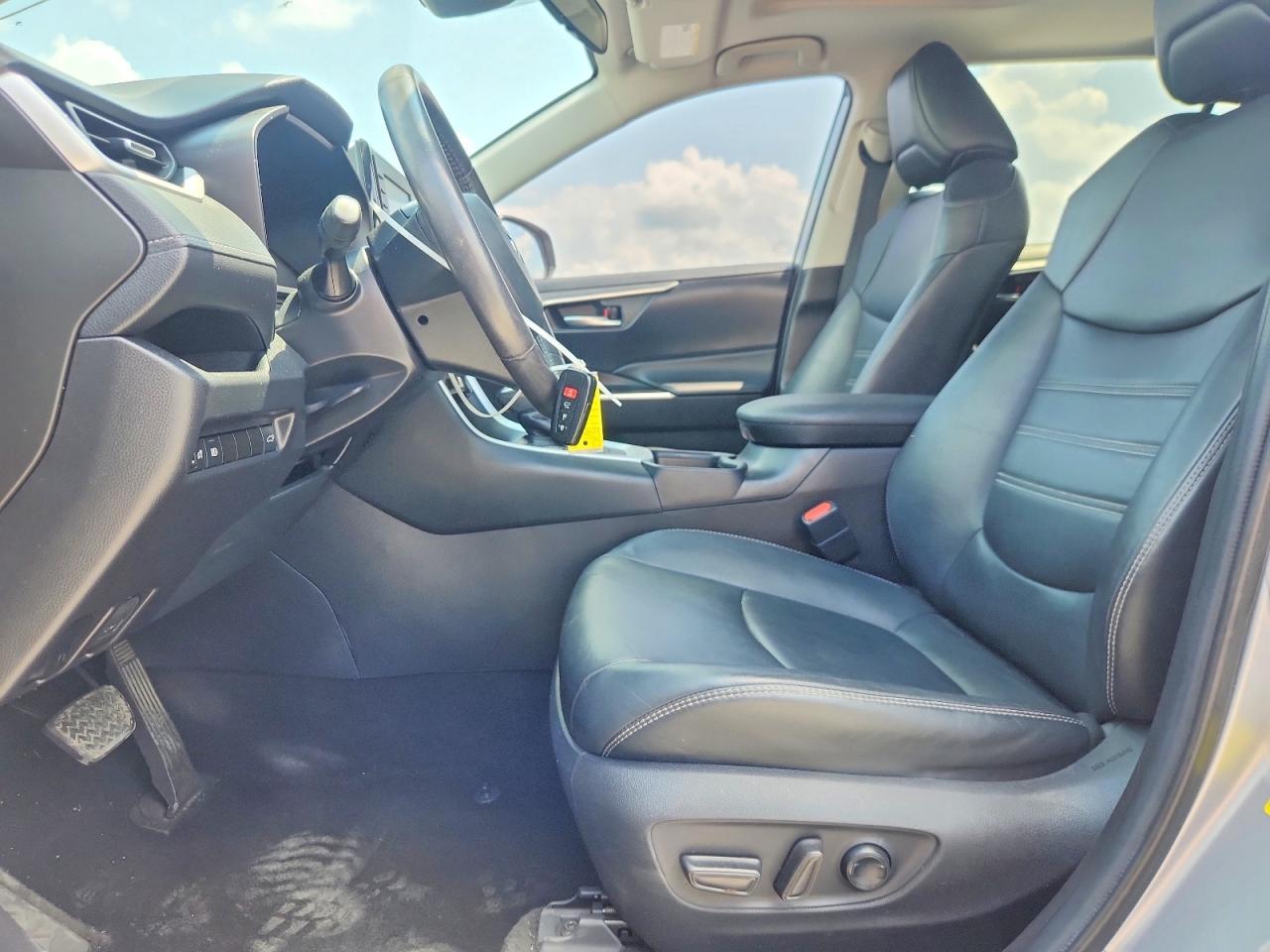 2021 Toyota Rav4 Xle Premium - Image 7