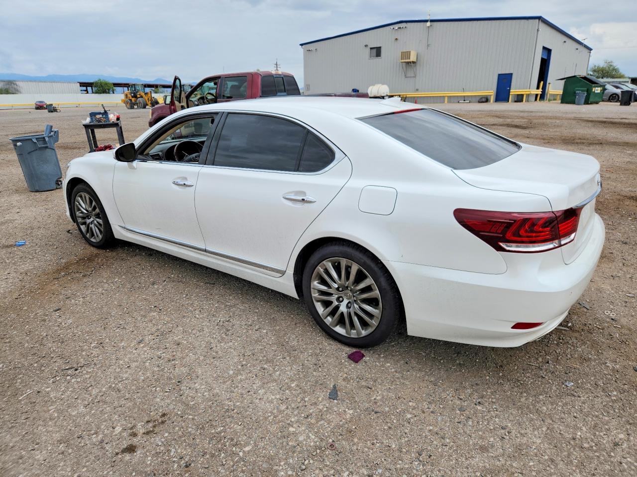 2017 Lexus Ls 460L - Фото 2