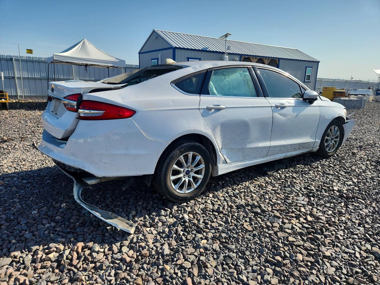 2017 Ford Fusion S - Фото 3