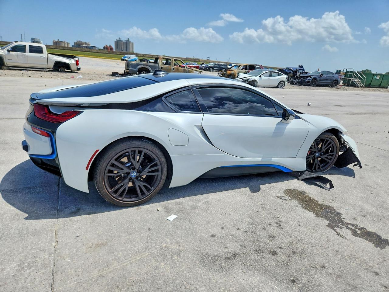 2016 BMW I8 - Фото 3