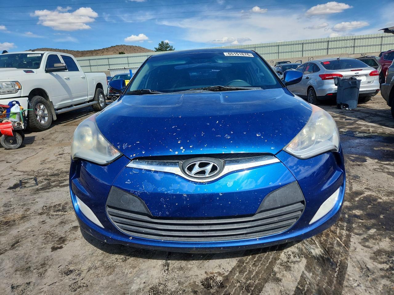 2017 Hyundai Veloster Base - Image 5