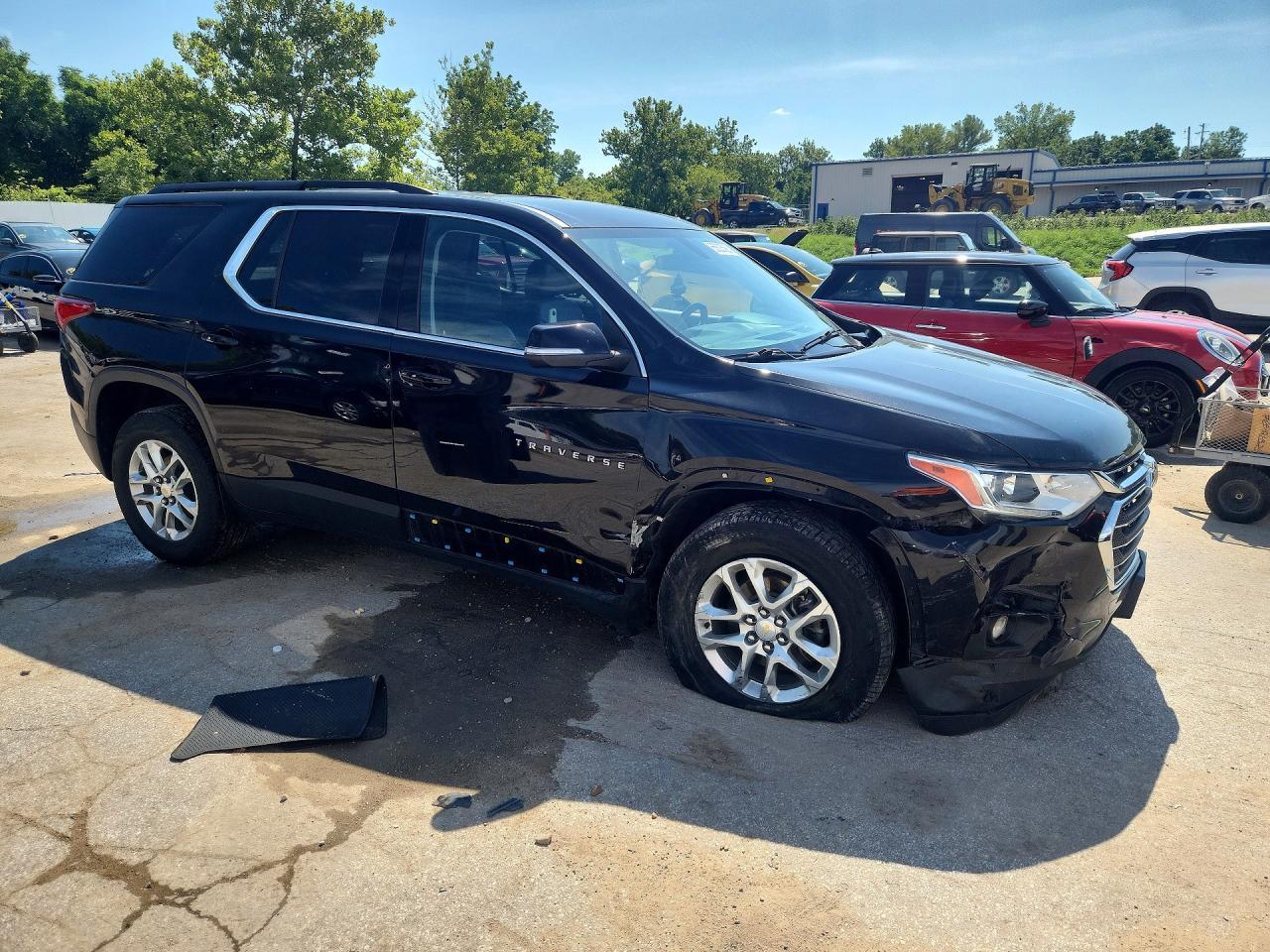 2021 Chevrolet Traverse Lt - Фото 4