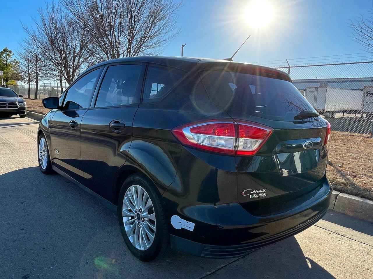 2017 Ford C-Max Se - Image 3