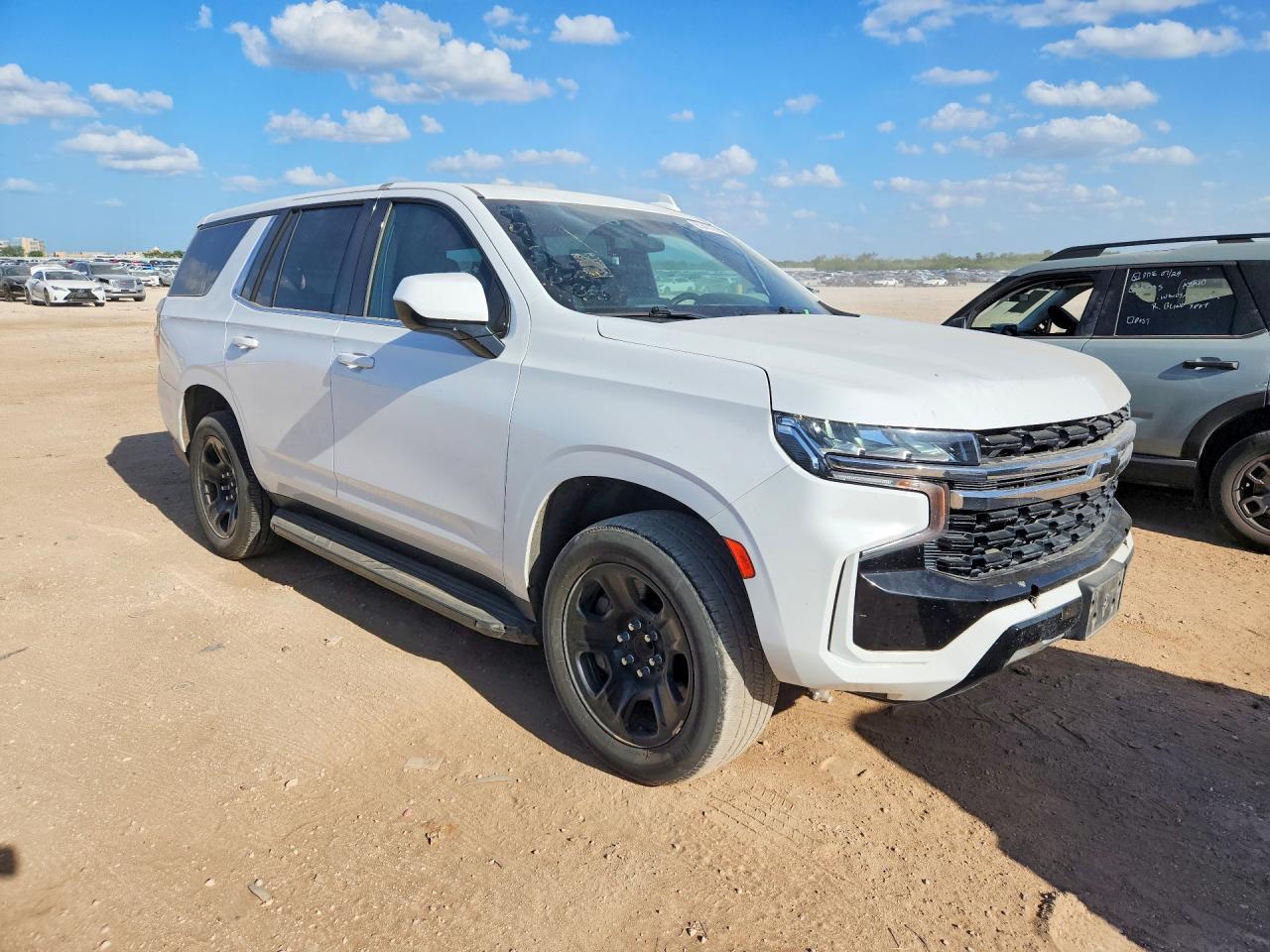 2021 Chevrolet Tahoe C1500 - Фото 4