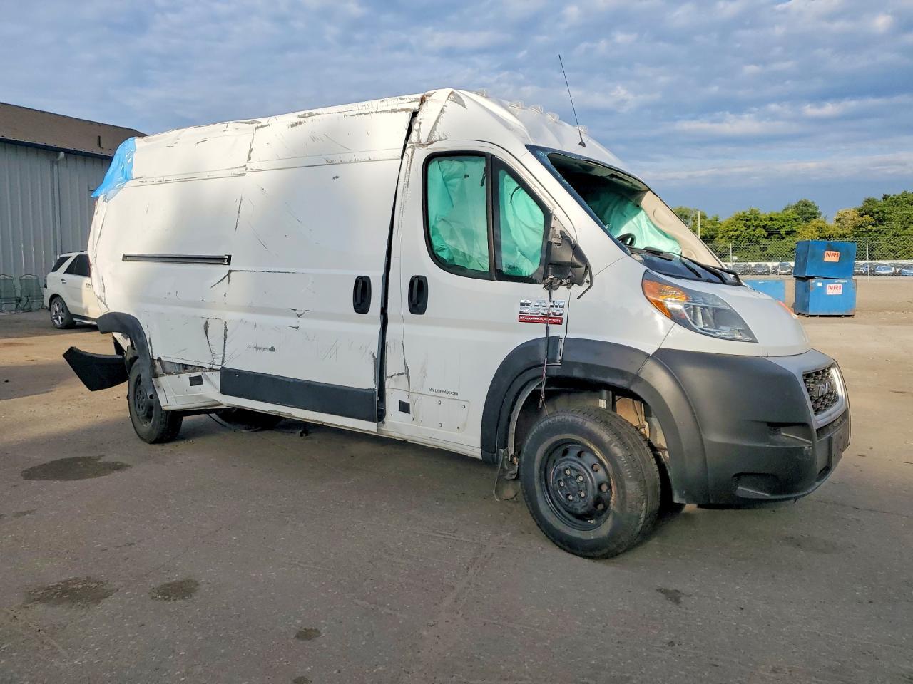 2019 Ram Promaster 2500 Delivery Van - Фото 4