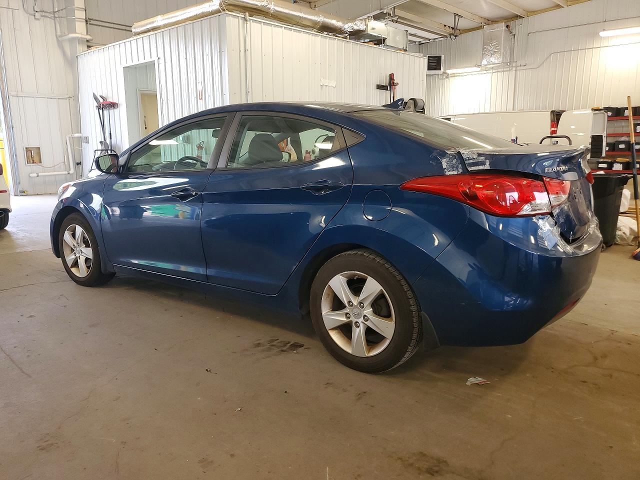 2013 Hyundai Elantra Gls - Image 2