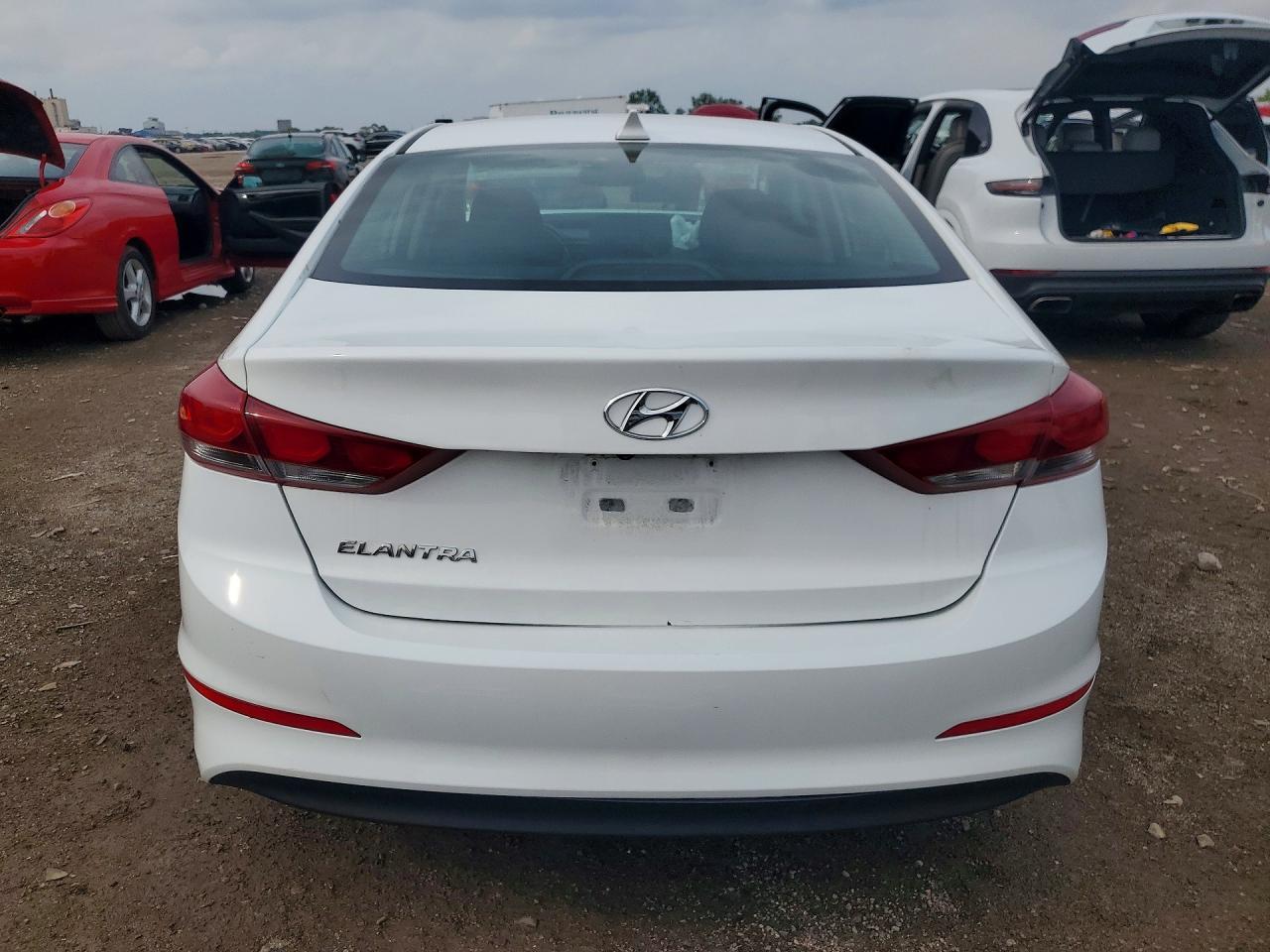 2018 Hyundai Elantra Value Edition - Image 6