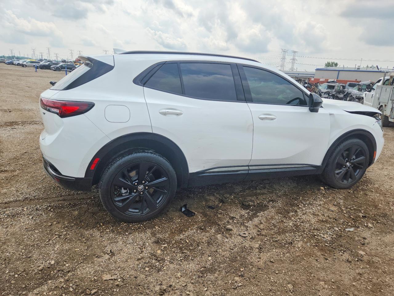 2023 Buick Envision Essence - Фото 3