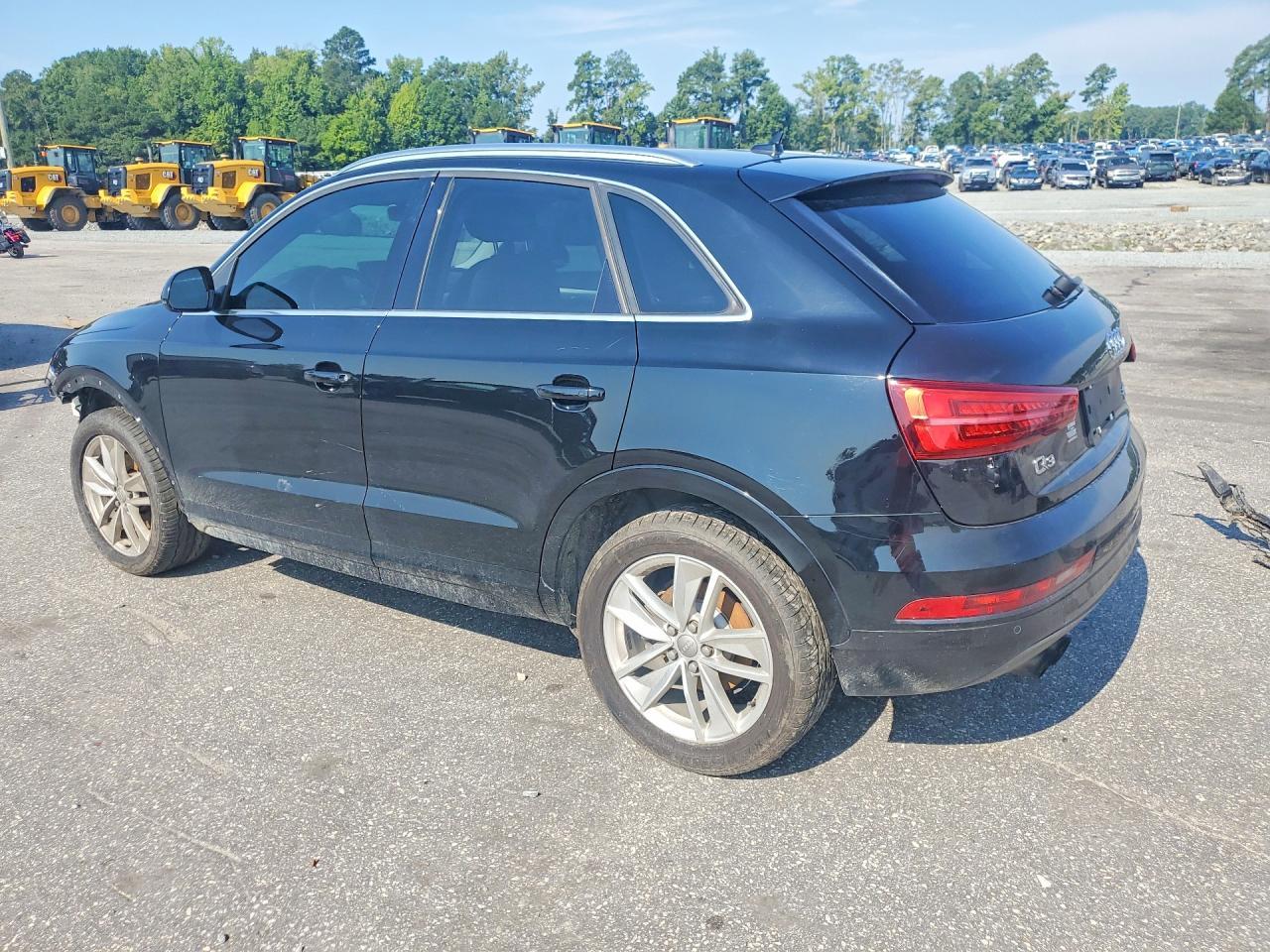 2016 Audi Q3 Premium Plus - Фото 2